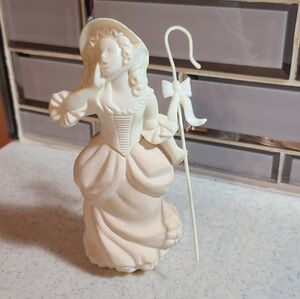 Vintage Avon Little Bo Peep Sweet Honesty Cologne Bottle